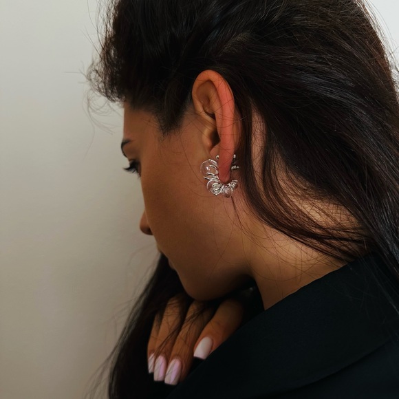 C-shaped Transparent Round Bead Earrings Silver Color - Picture 2 of 7